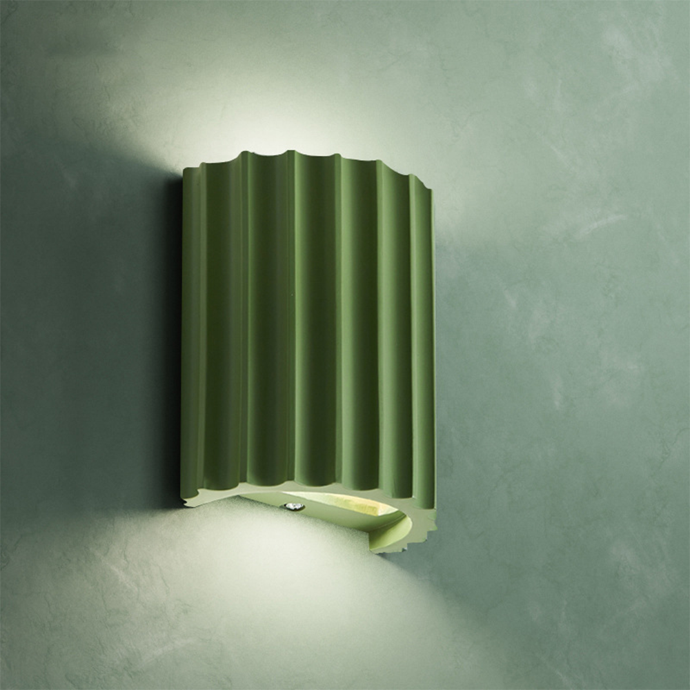 SolaraArc LED Lamp