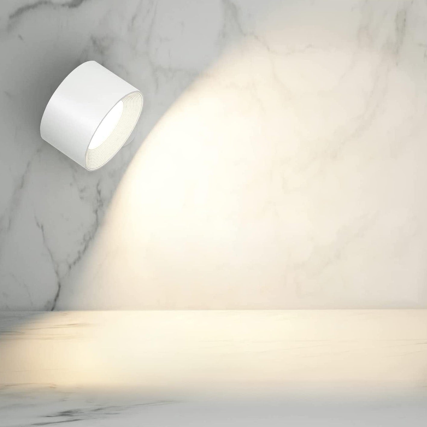 VeraLite Wall Lamp