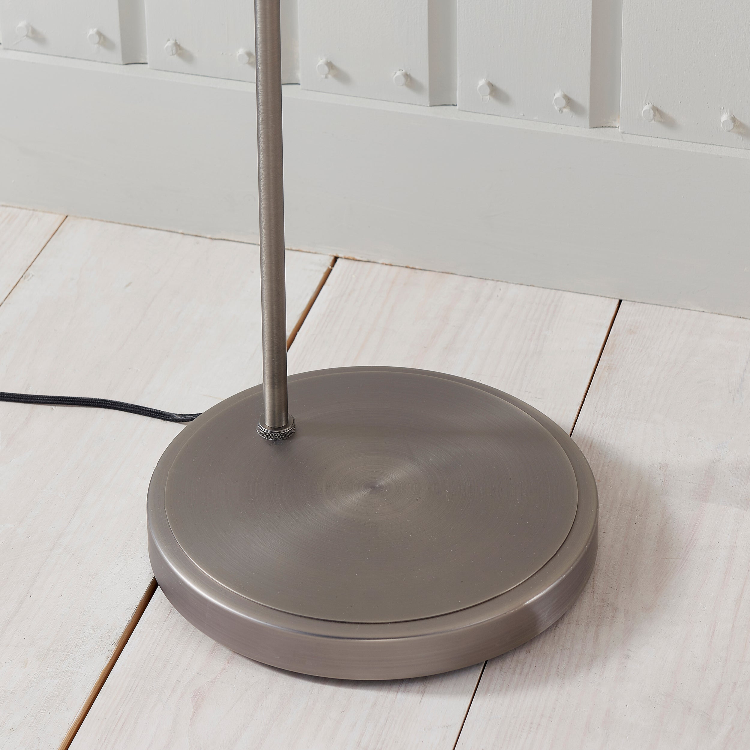 Hansen Floor Lamp