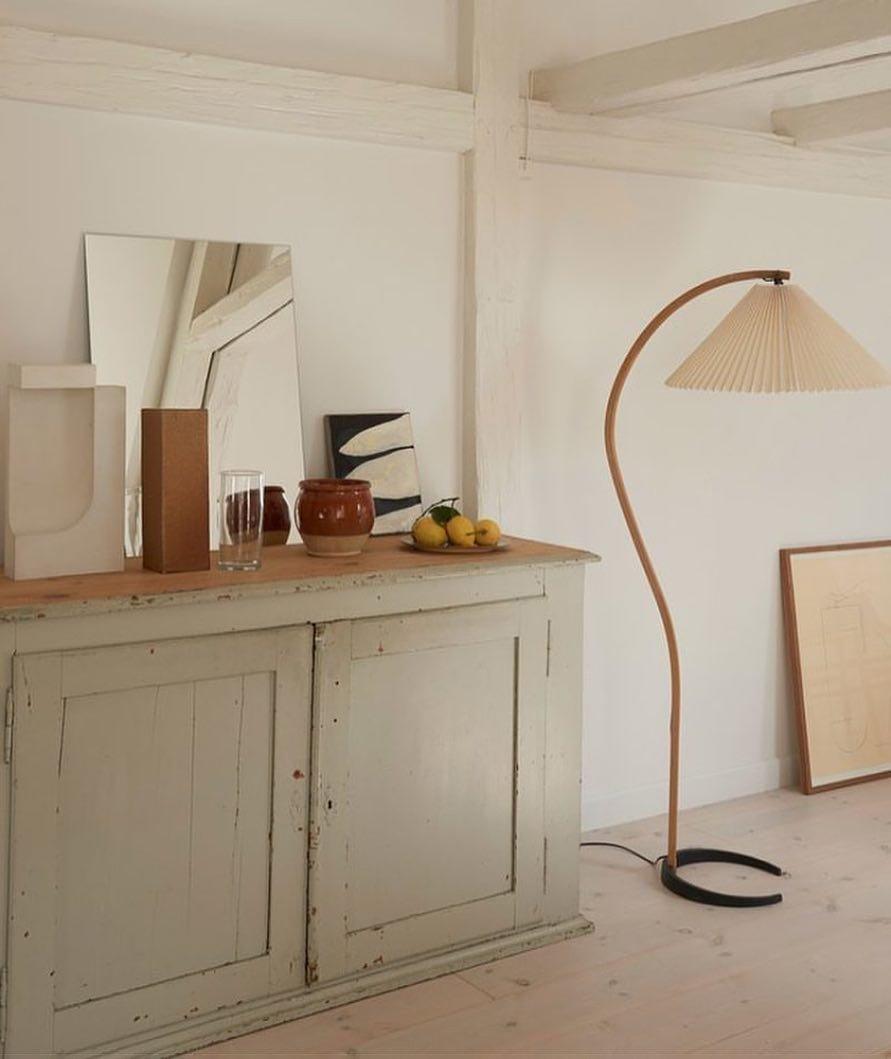 LumaArc Floor Lamp