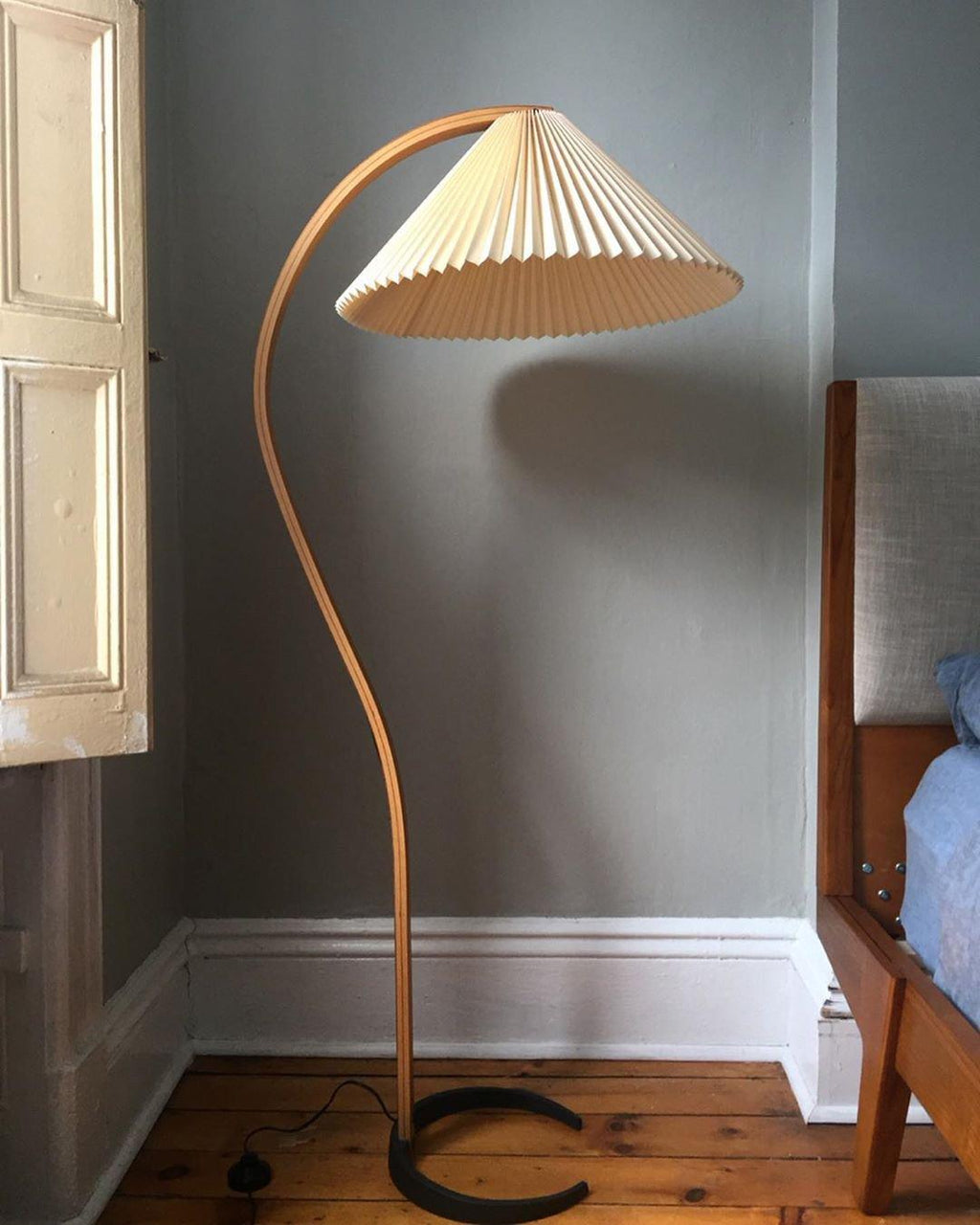 LumaArc Floor Lamp