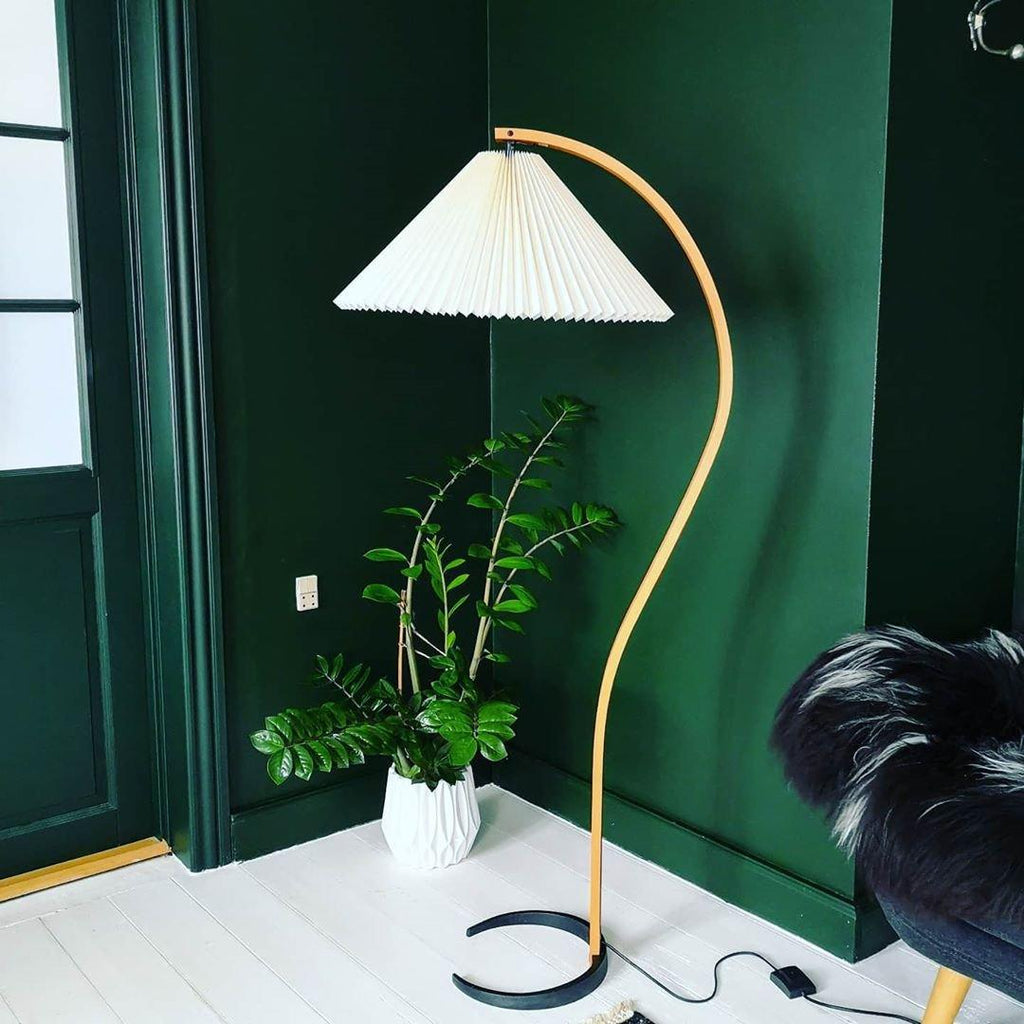 LumaArc Floor Lamp