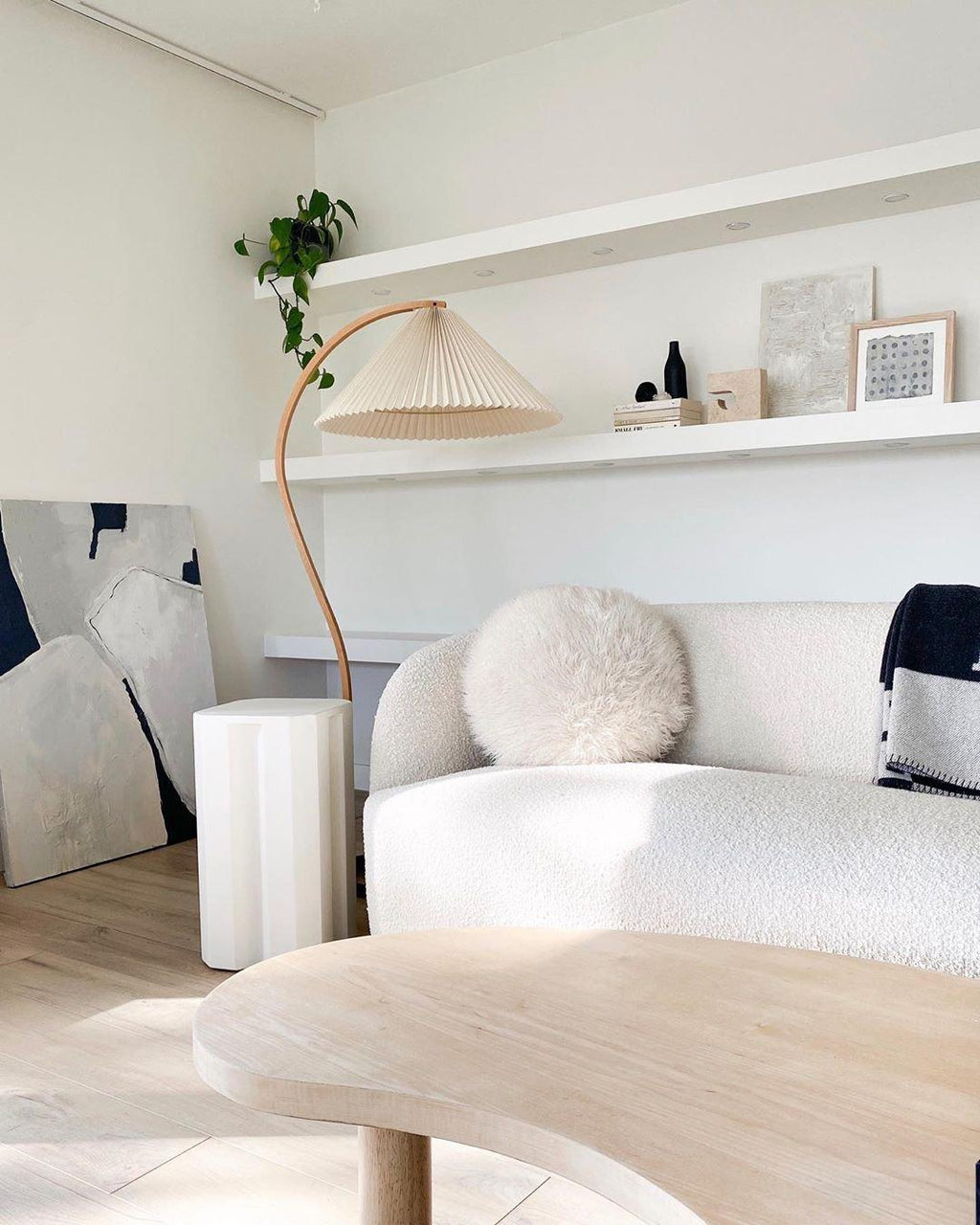 LumaArc Floor Lamp