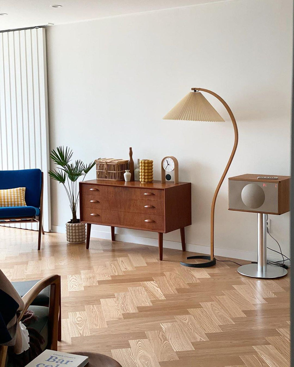 LumaArc Floor Lamp