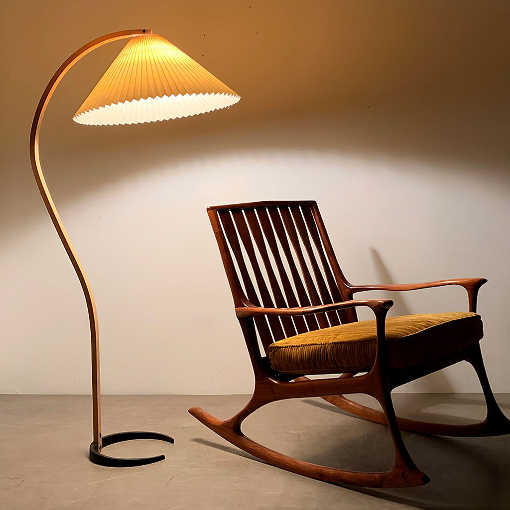 LumaArc Floor Lamp