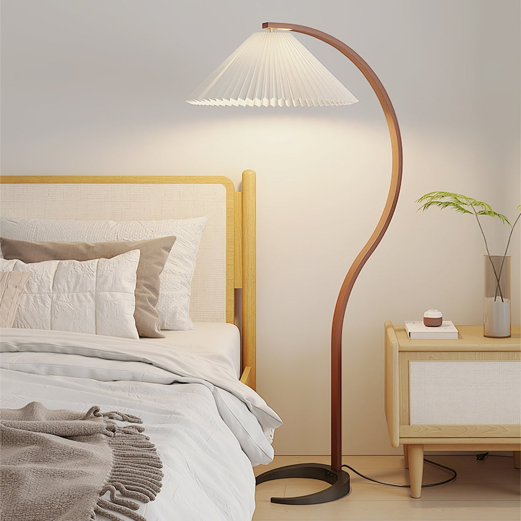 LumaArc Floor Lamp