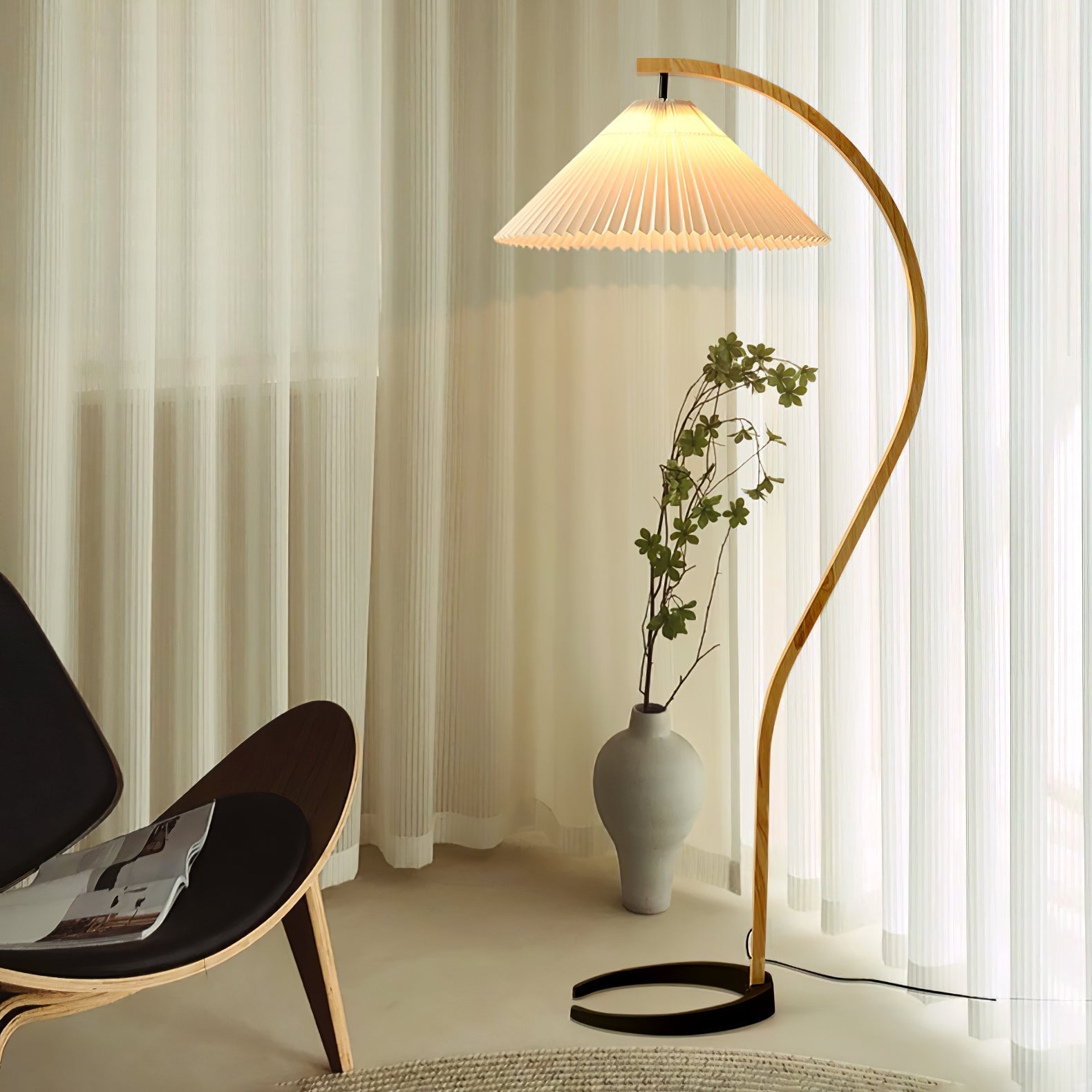 LumaArc Floor Lamp