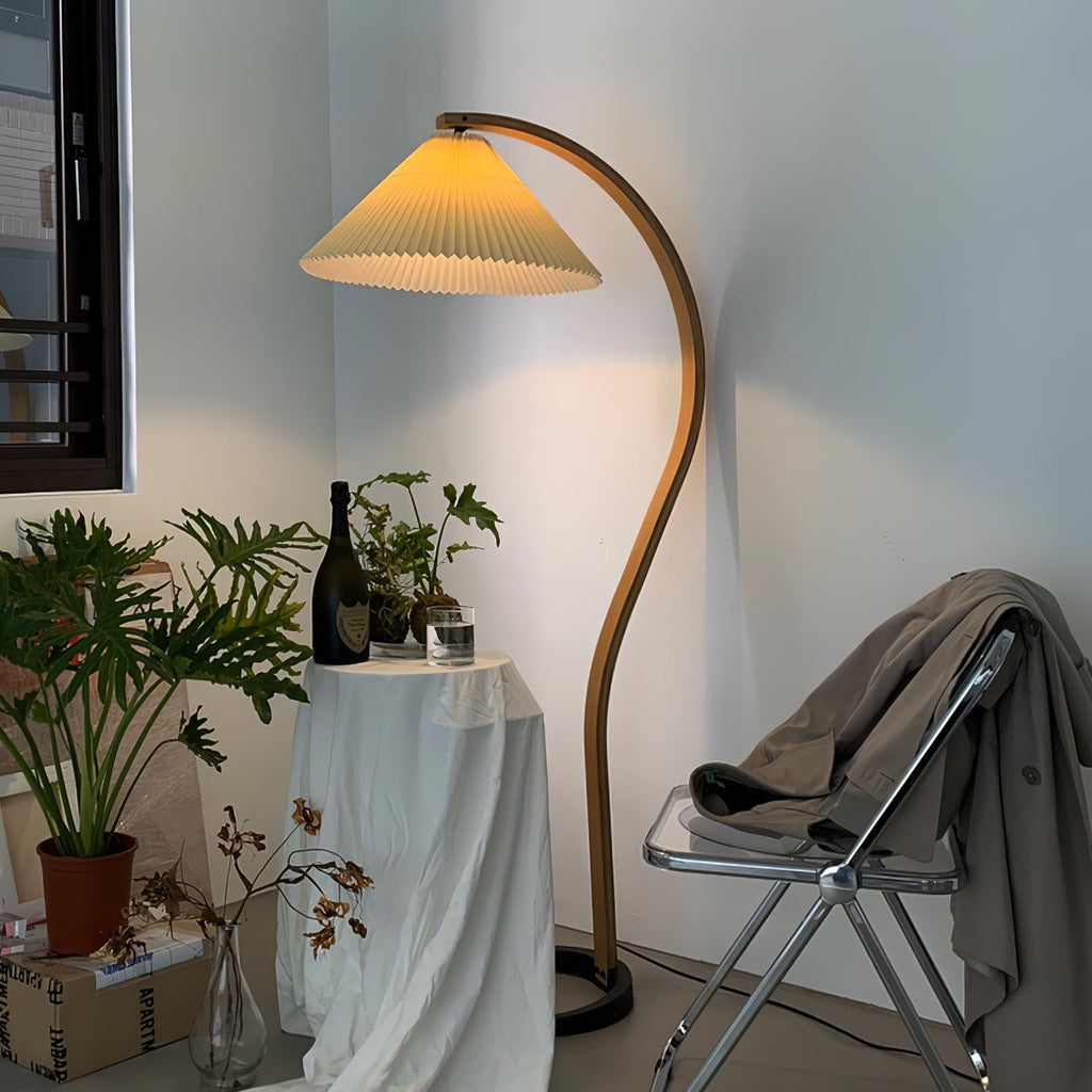 LumaArc Floor Lamp