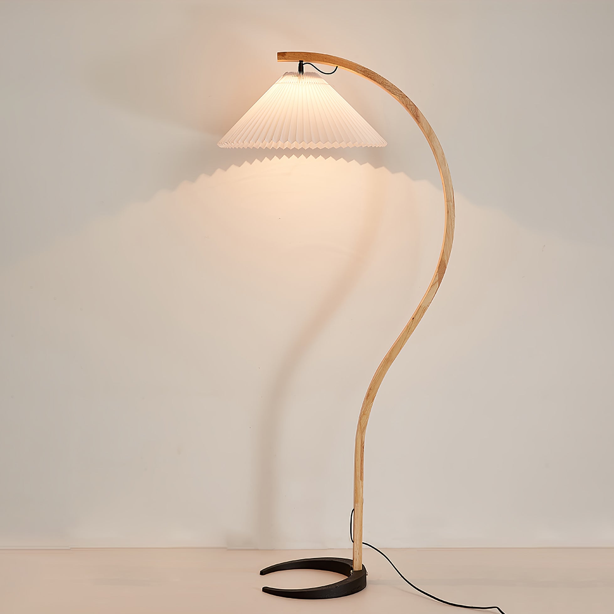 LumaArc Floor Lamp