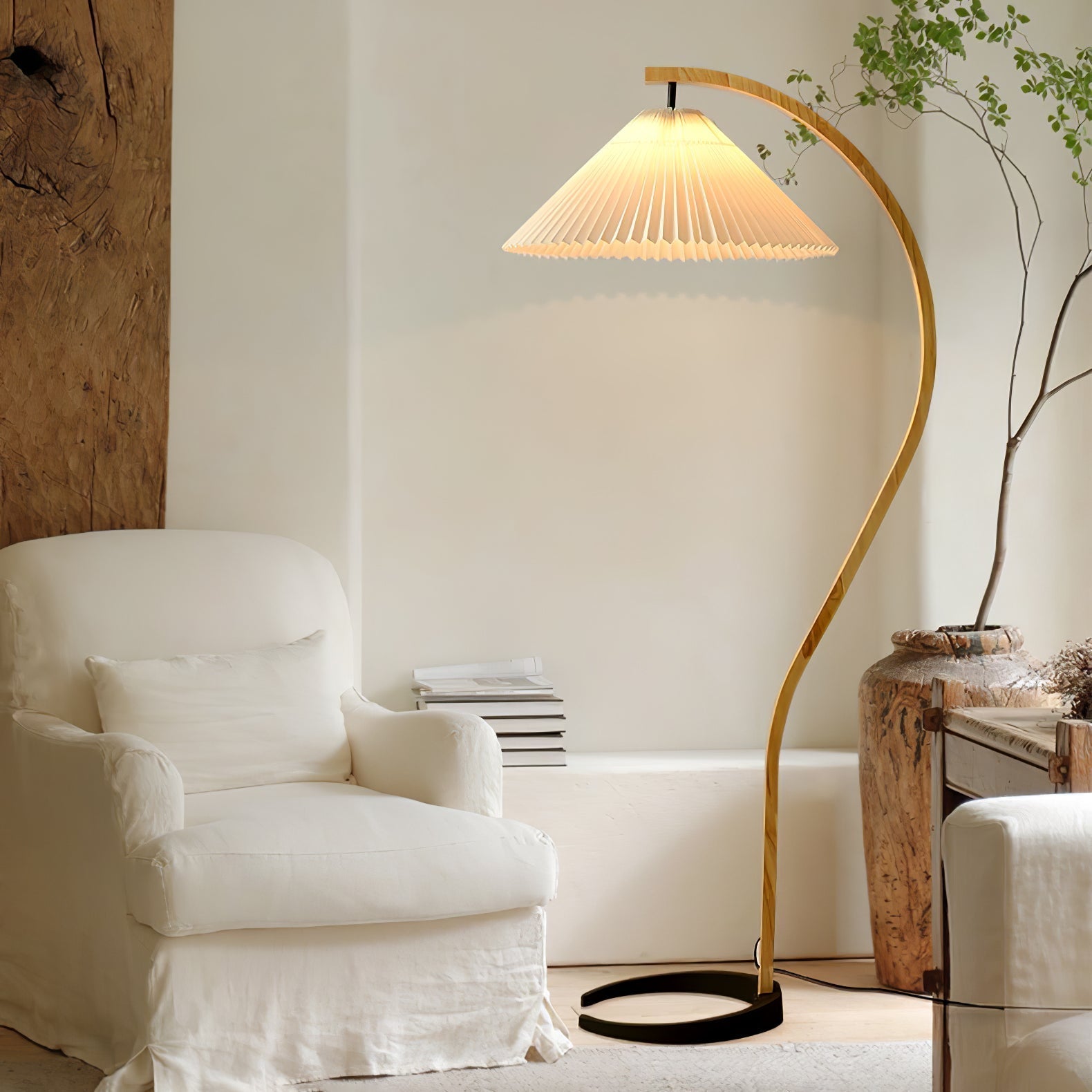 LumaArc Floor Lamp
