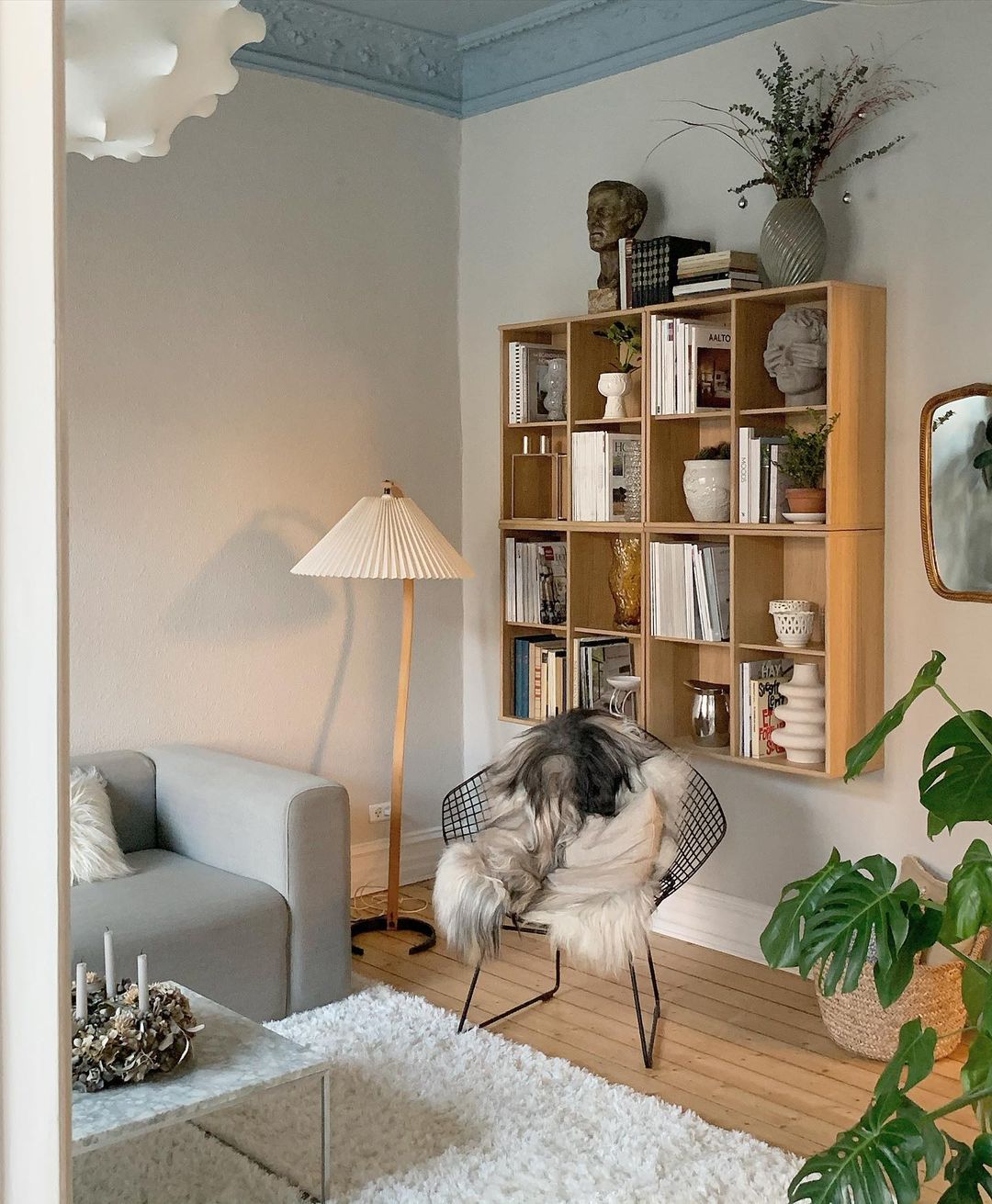 LumaArc Floor Lamp