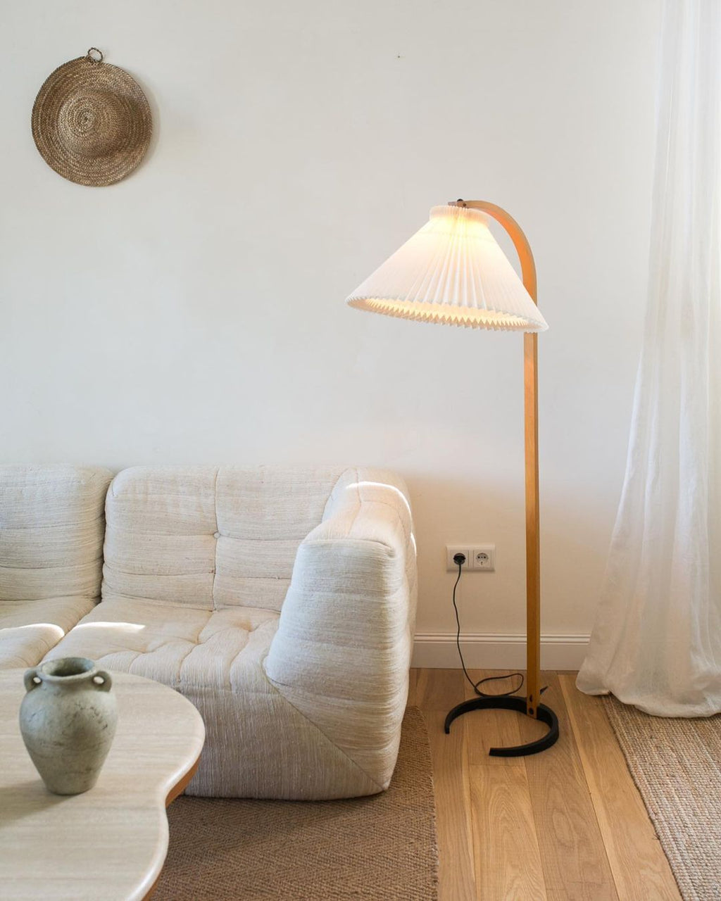 LumaArc Floor Lamp