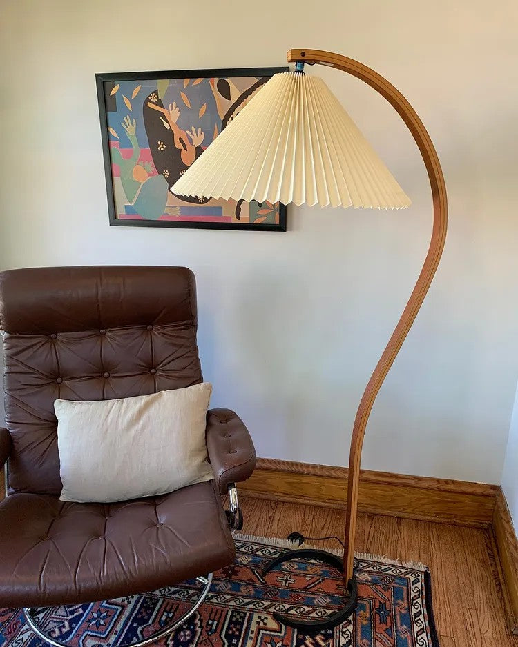 LumaArc Floor Lamp