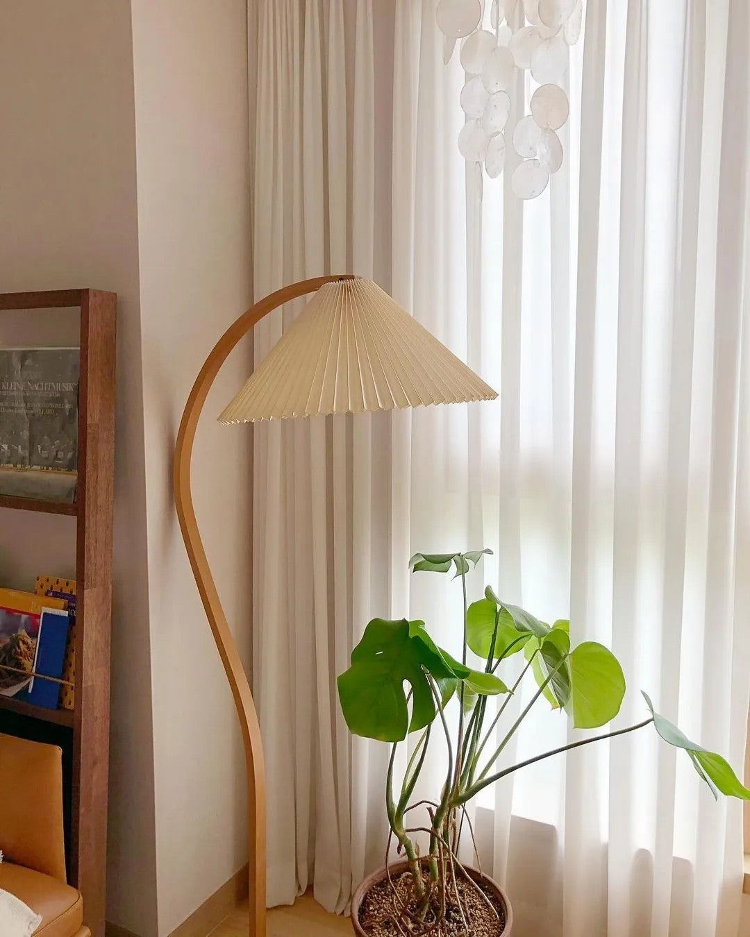 LumaArc Floor Lamp