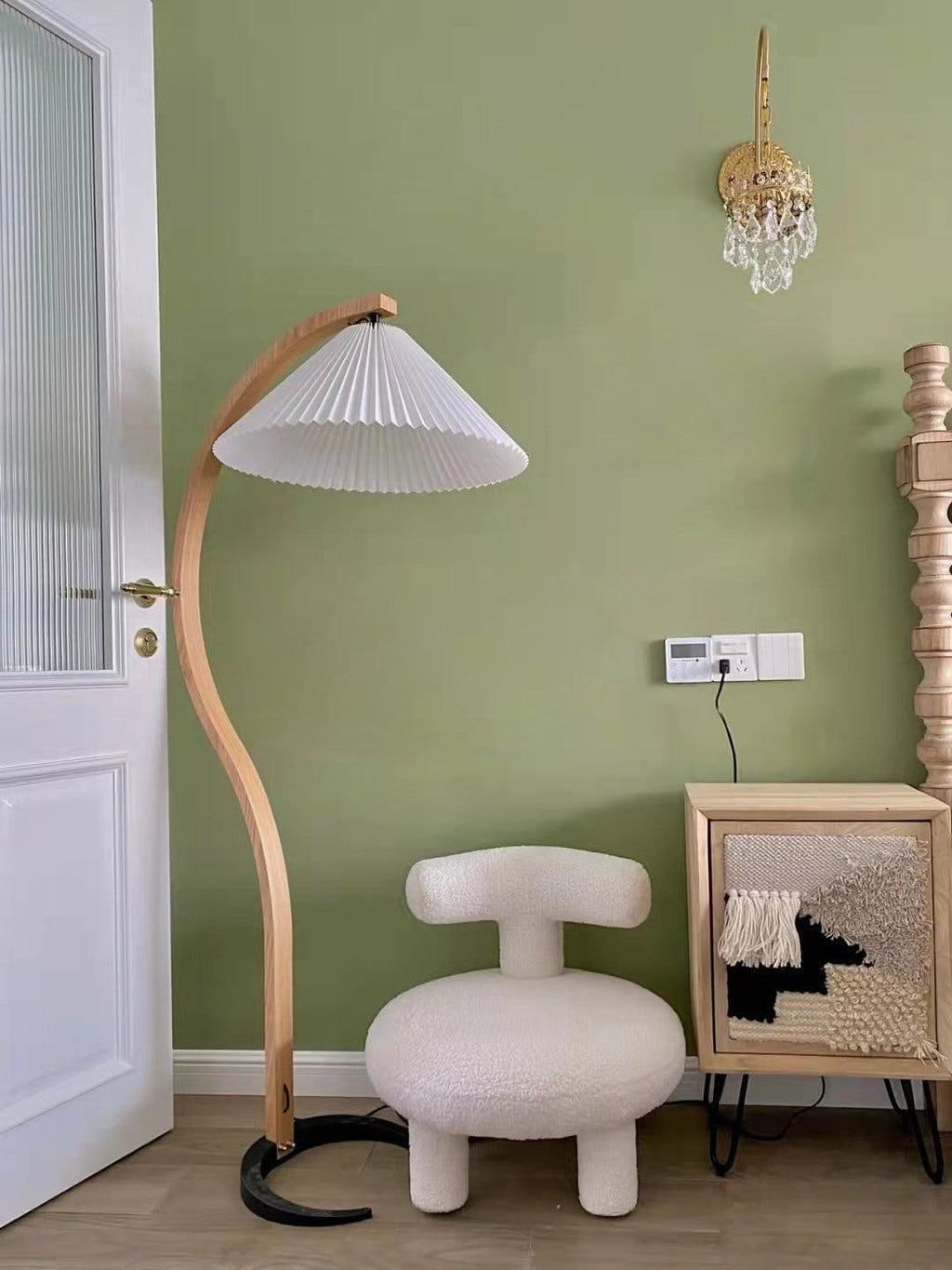 LumaArc Floor Lamp