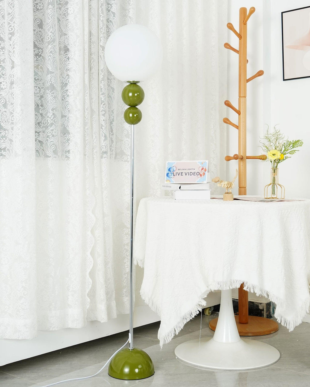 Clavel Floor Lamp
