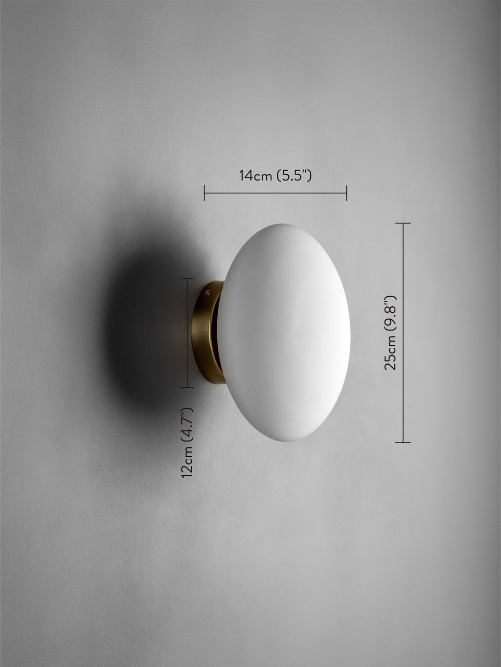 Imperial wall light