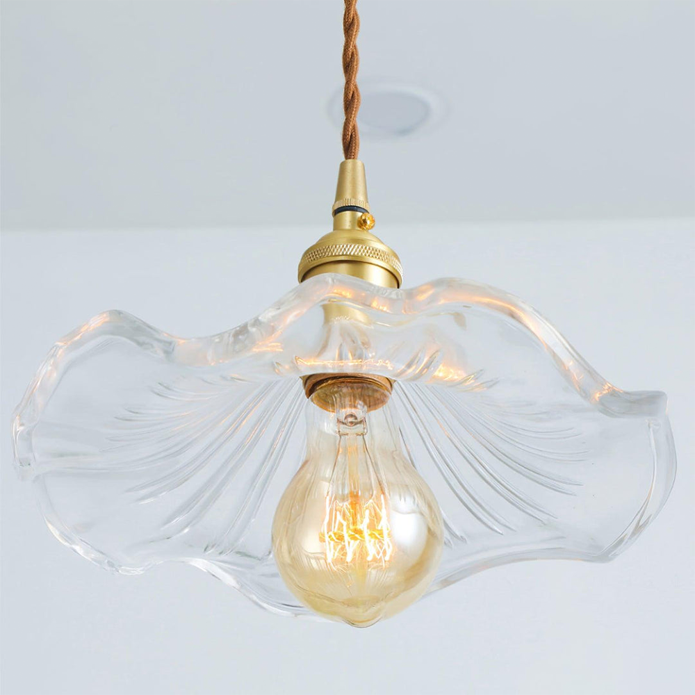 LumaPetal Table Lamp