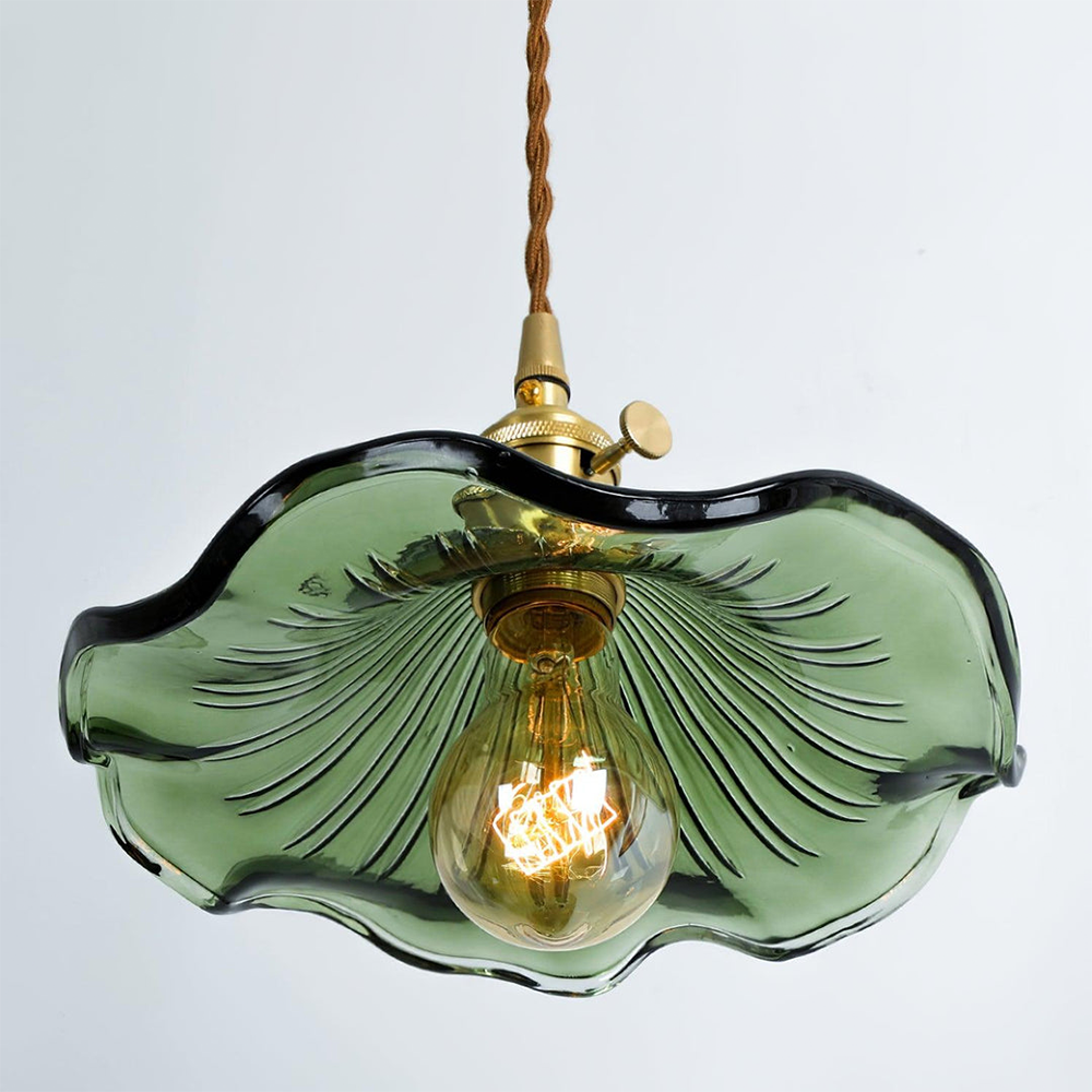 LumaPetal Table Lamp