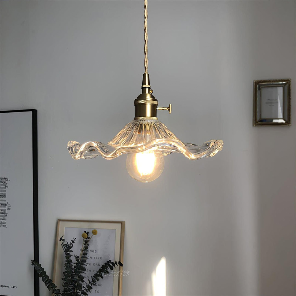 LumaPetal Table Lamp