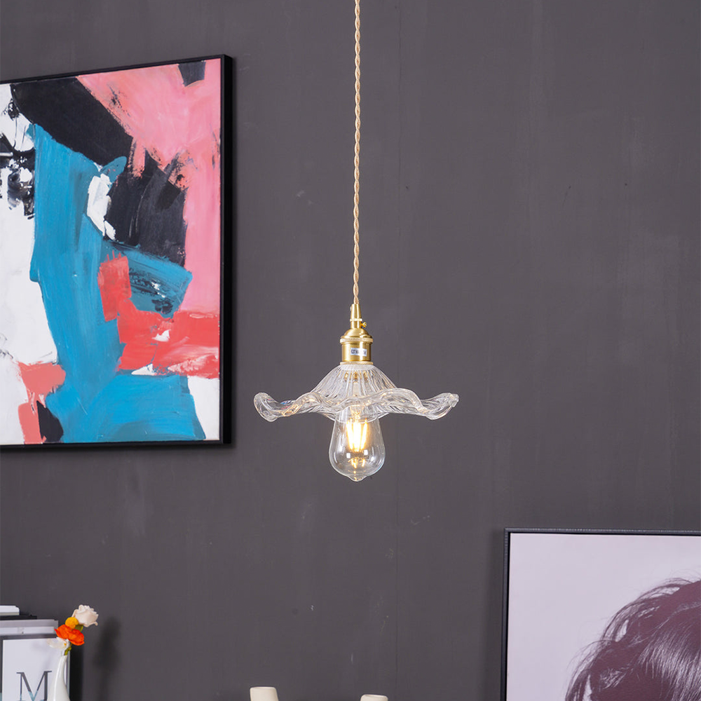 LumaPetal Table Lamp