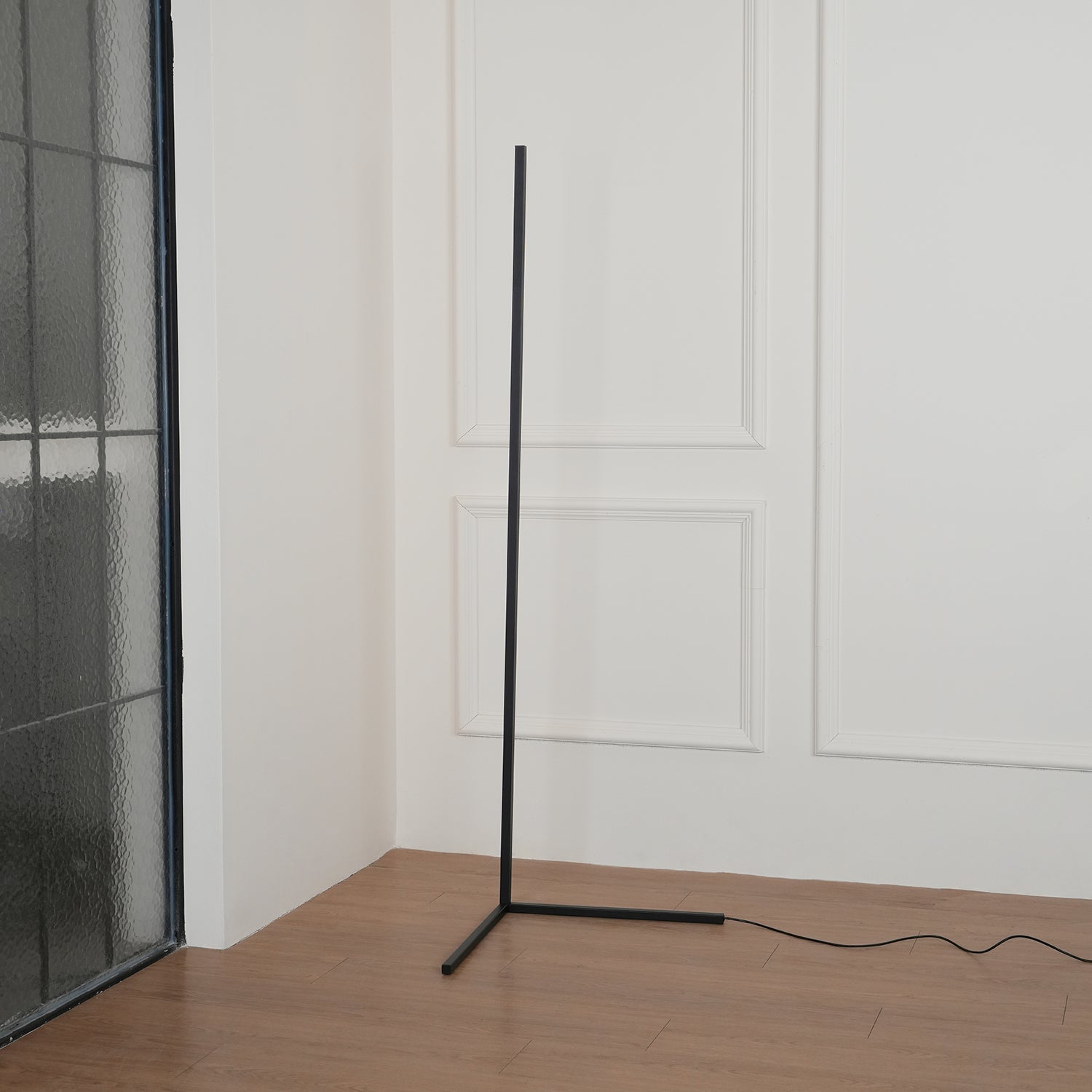 SolaraBeam Floor Lamp