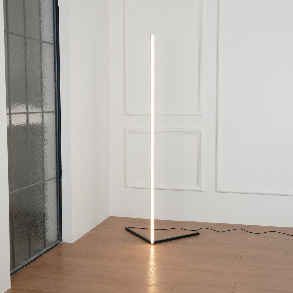 SolaraBeam Floor Lamp