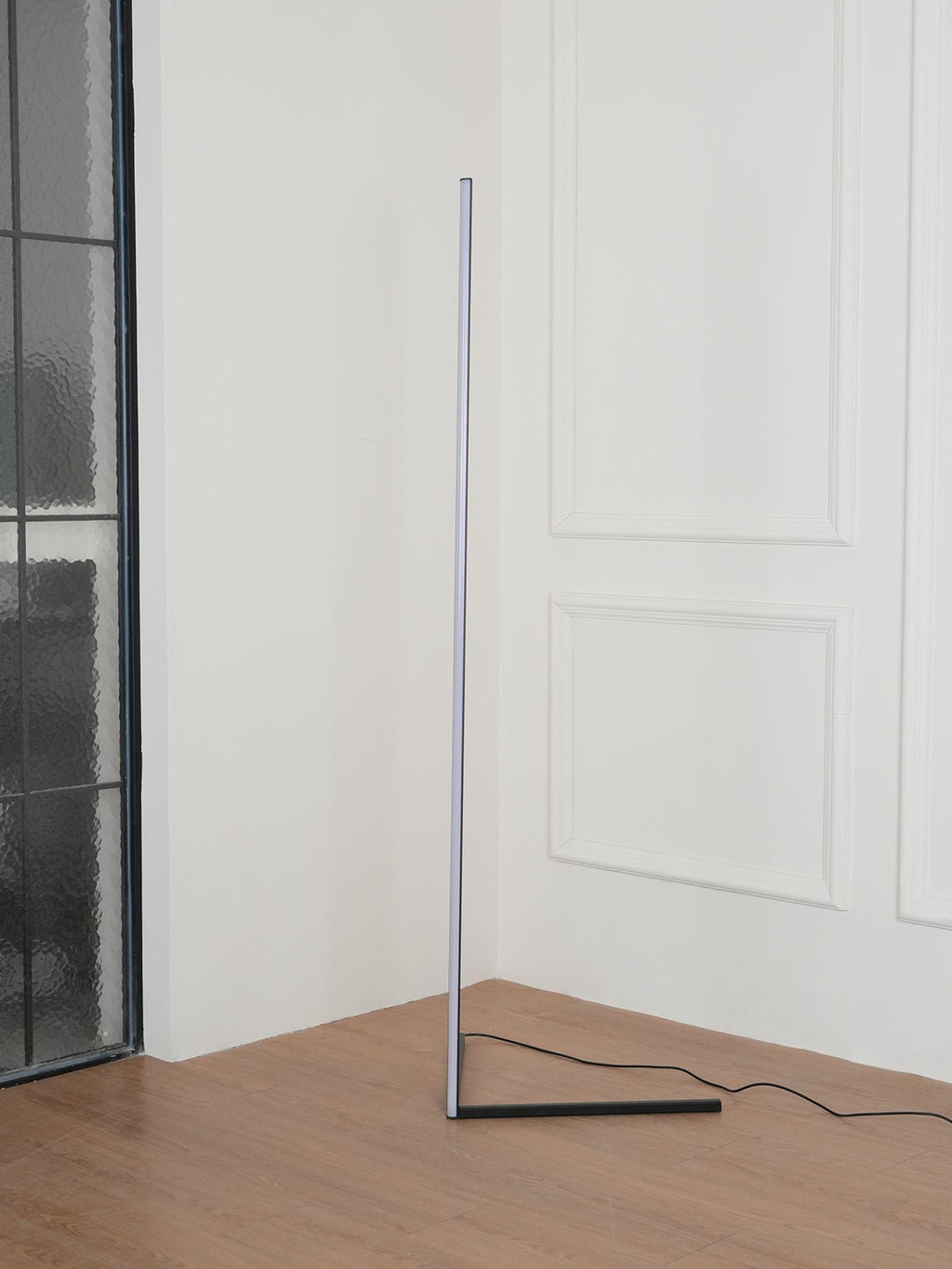 SolaraBeam Floor Lamp