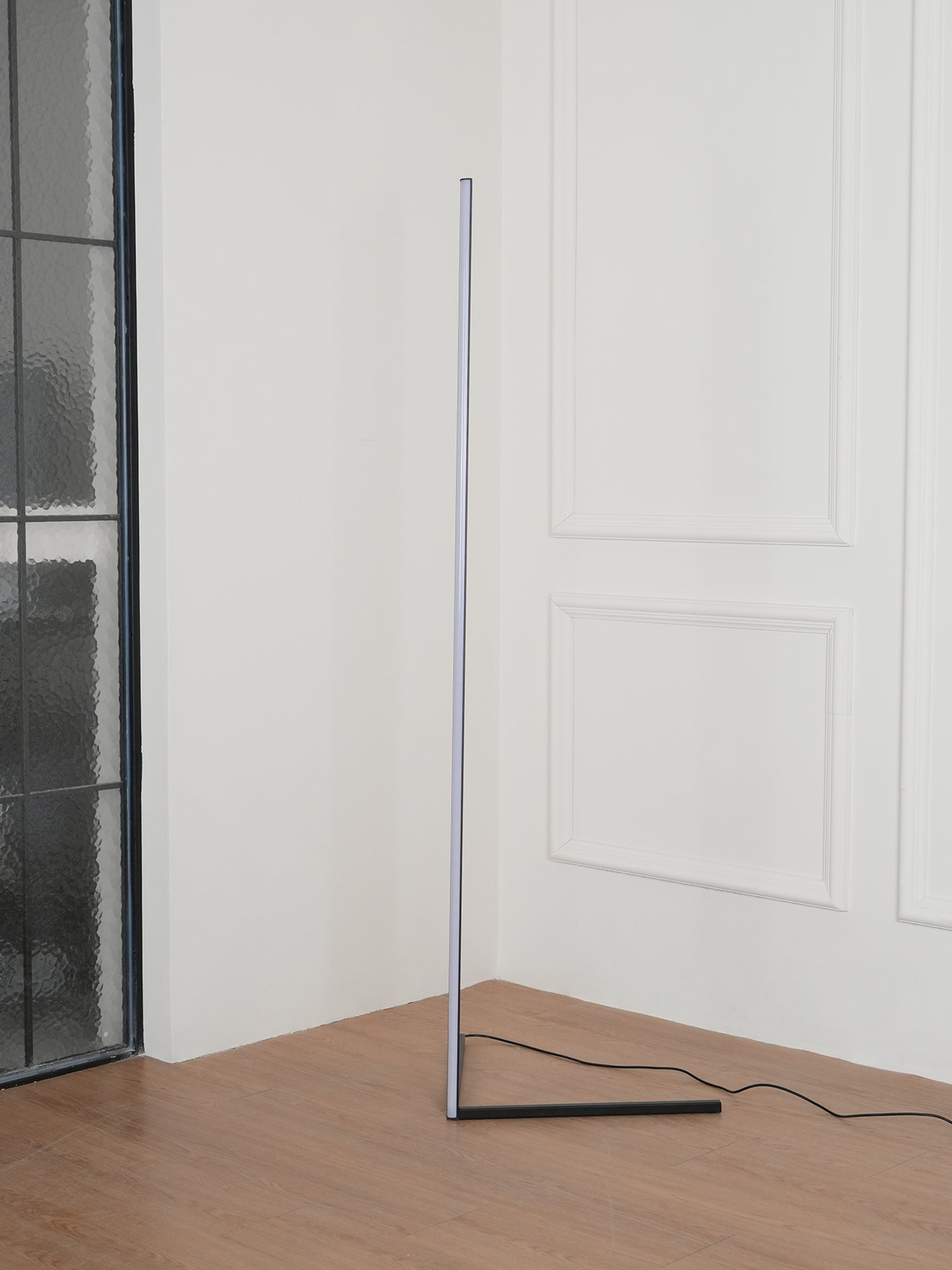 SolaraBeam Floor Lamp