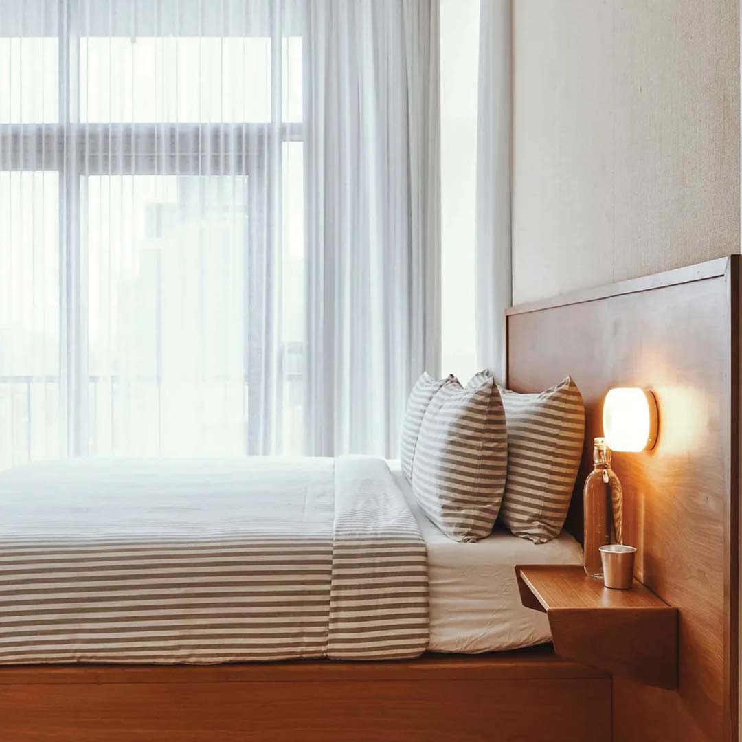 VeraDimple Wall Lamp