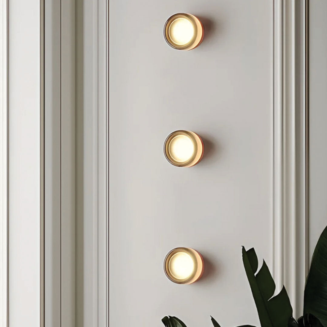 VeraDimple Wall Lamp