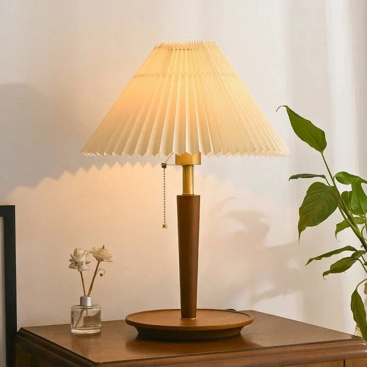 SolaraRetro Table Lamp