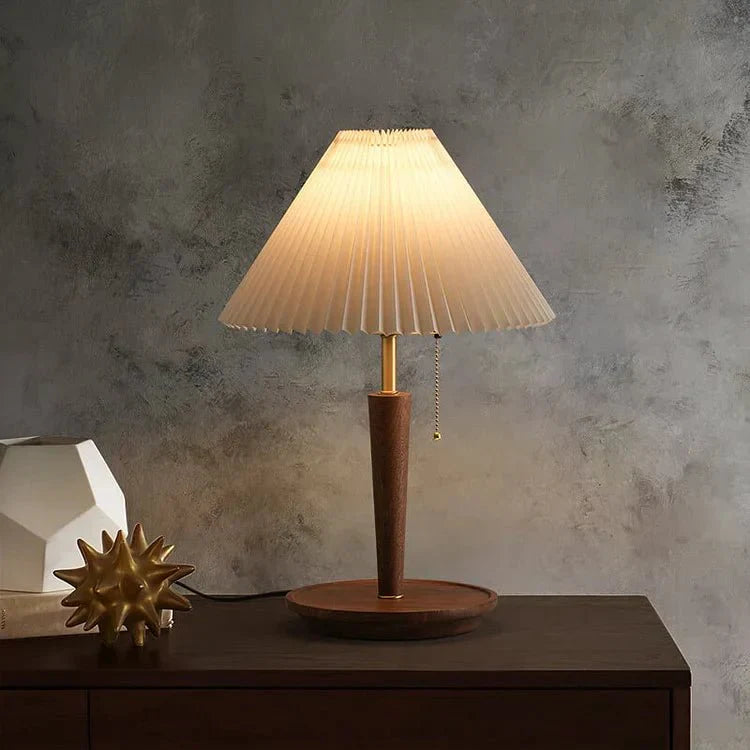 SolaraRetro Table Lamp