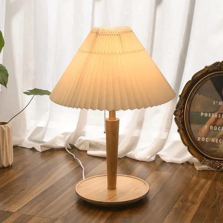 SolaraRetro Table Lamp